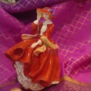 Royal Doulton pretty ladies Top o’ the hill